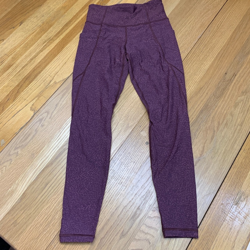 Athleta Salutation Stash Pocket Tight‎ Purple Textured Yoga Leggings Size XS